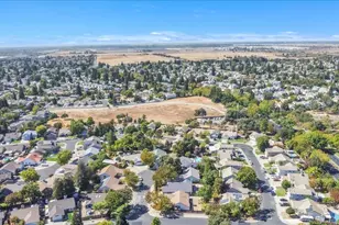 5923 Palm Springs Ct, Elk Grove, CA 95758 - Photo 31