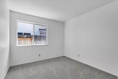 5923 Palm Springs Court, Elk Grove, CA 95758 - Photo 19