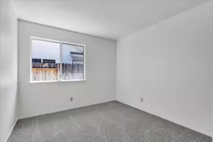 5923 Palm Springs Ct, Elk Grove, CA 95758 - Photo 19