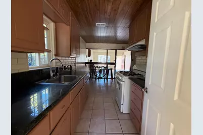 4046 Washington Avenue, Sacramento, CA 95820 - Photo 13