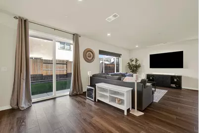 2065 Milky Way Circle, Roseville, CA 95747 - Photo 13
