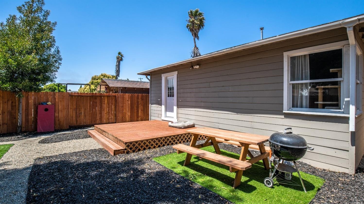 2610 Maricopa Ave, Richmond CA  94804-1012 exterior