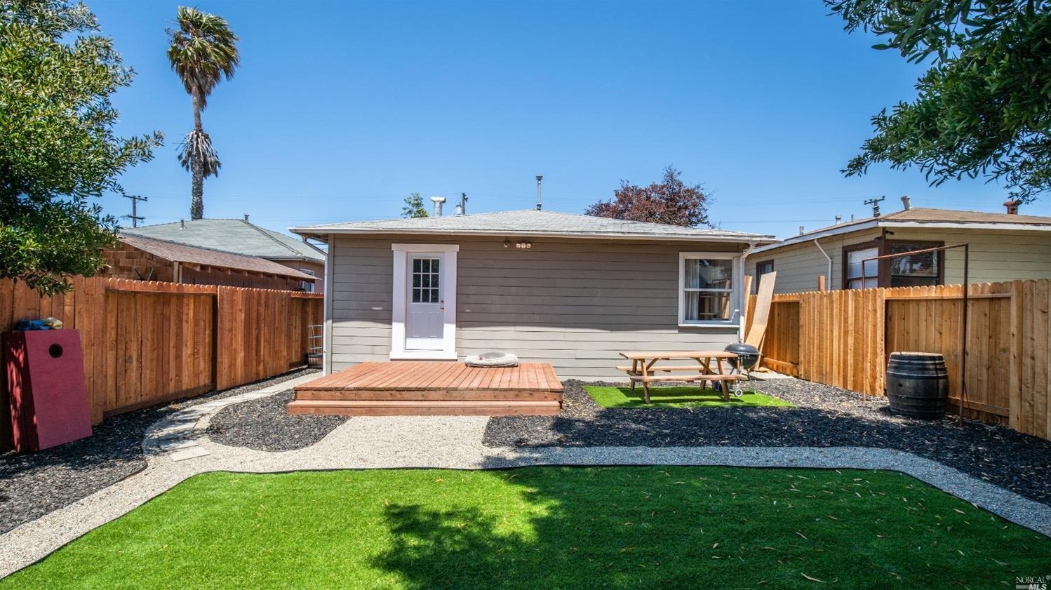 2610 Maricopa Ave, Richmond CA  94804-1012 exterior