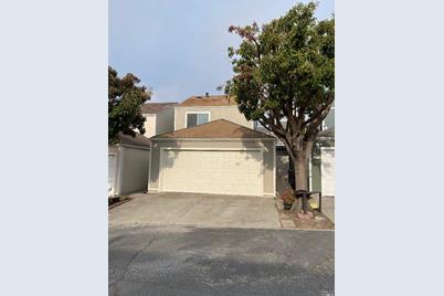 114 Woy Court - Photo 1