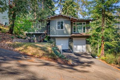 17506 Summit Avenue - Photo 1