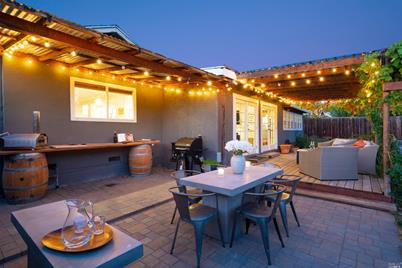 426 Terrace Boulevard - Photo 1