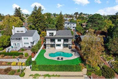 375 W I Street - Photo 1