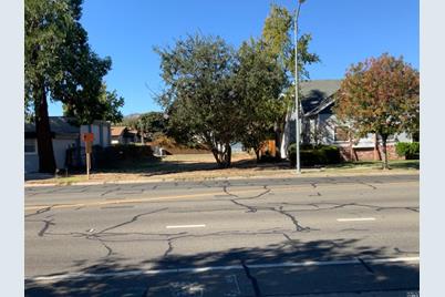 424 Davis Street, Vacaville, CA 95688 - Photo 1
