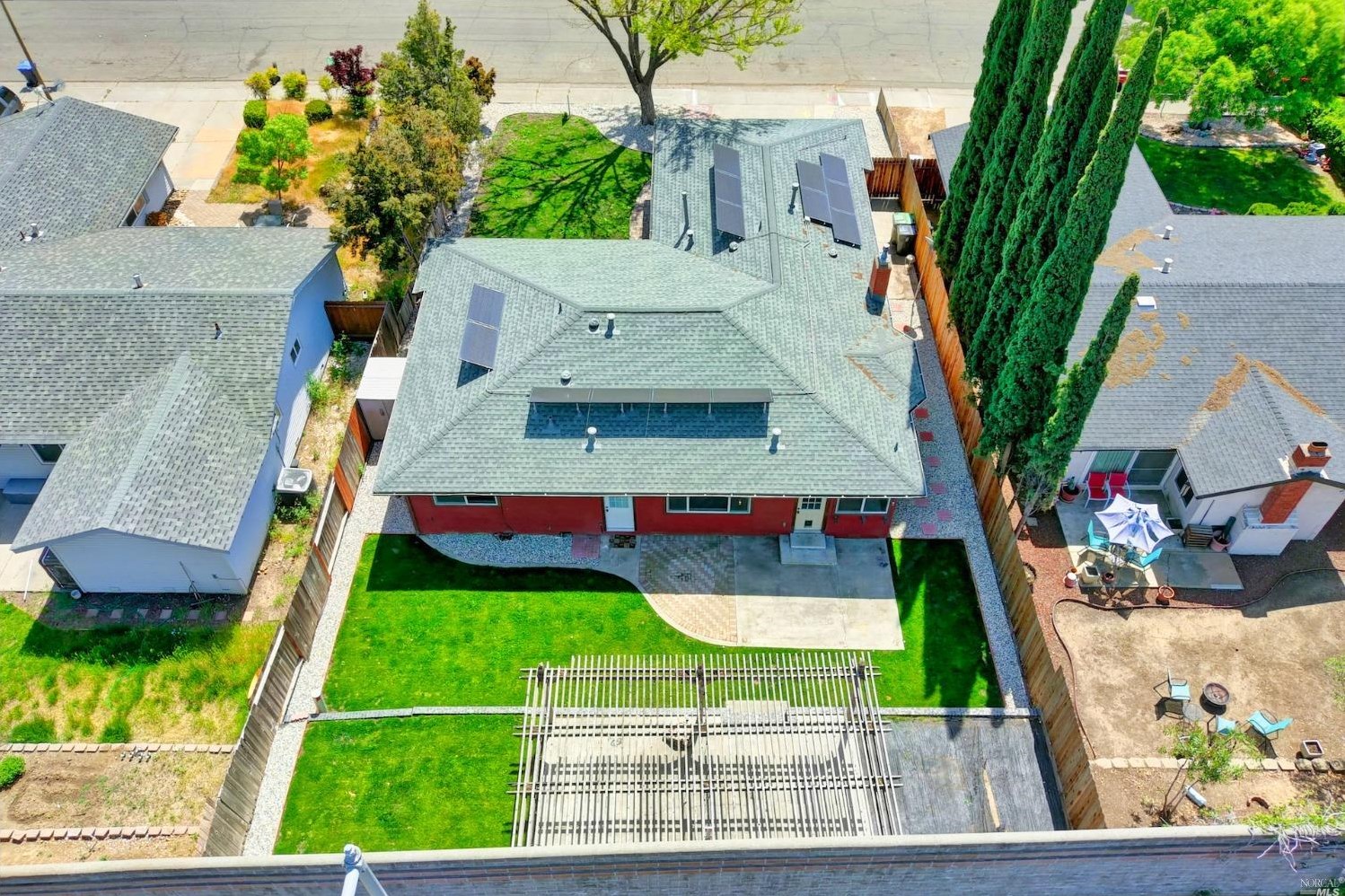 2511 Carnation Dr, Fairfield CA  94533-1511 exterior