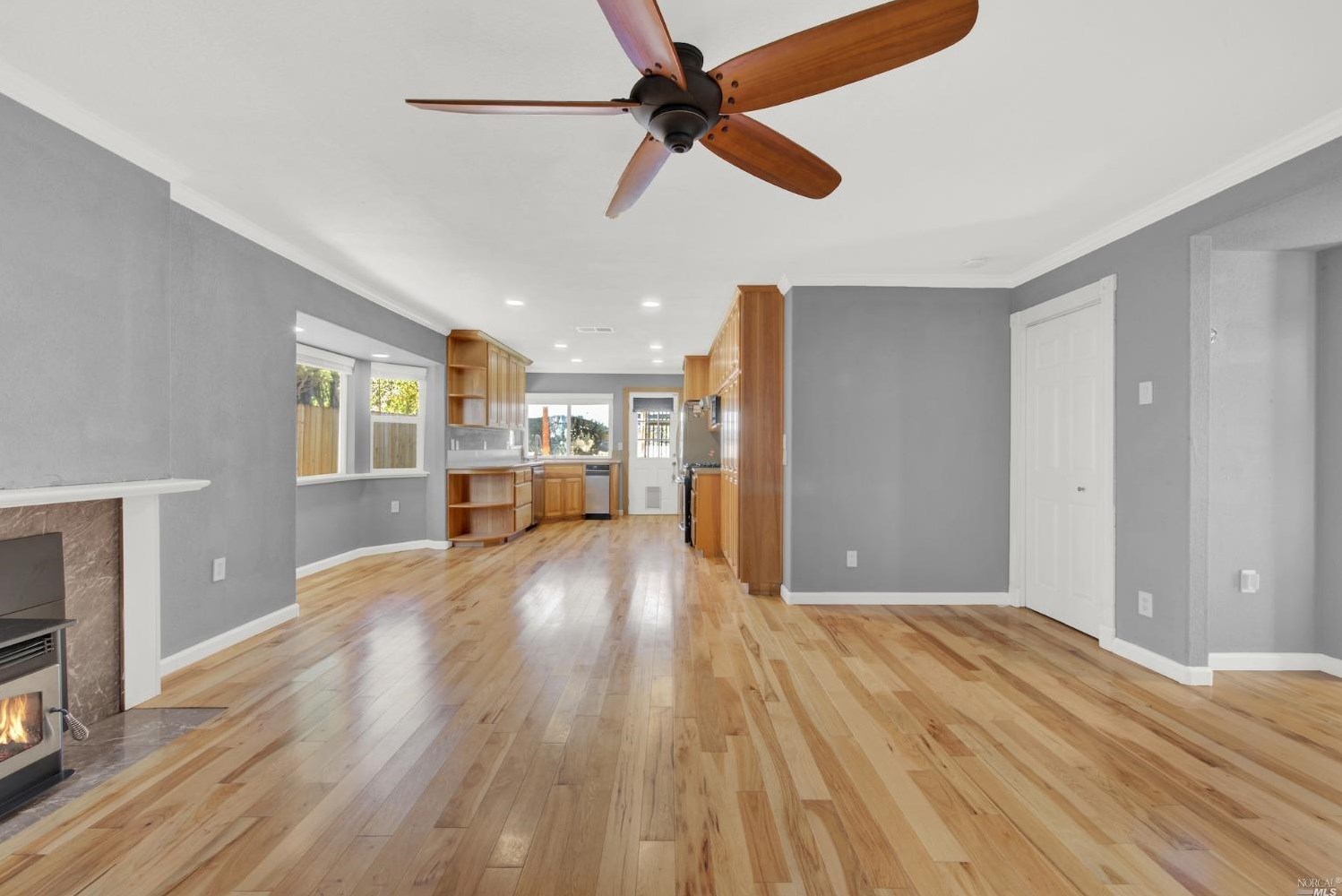 2511 Carnation Dr, Fairfield CA  94533-1511 exterior