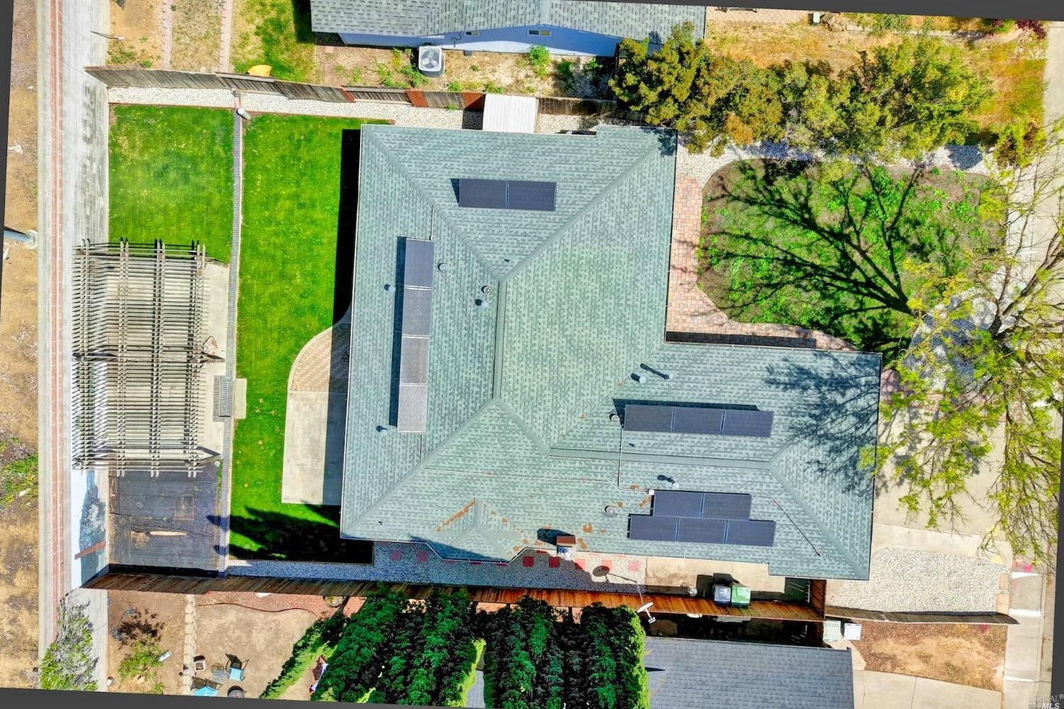 2511 Carnation Dr, Fairfield CA  94533-1511 exterior