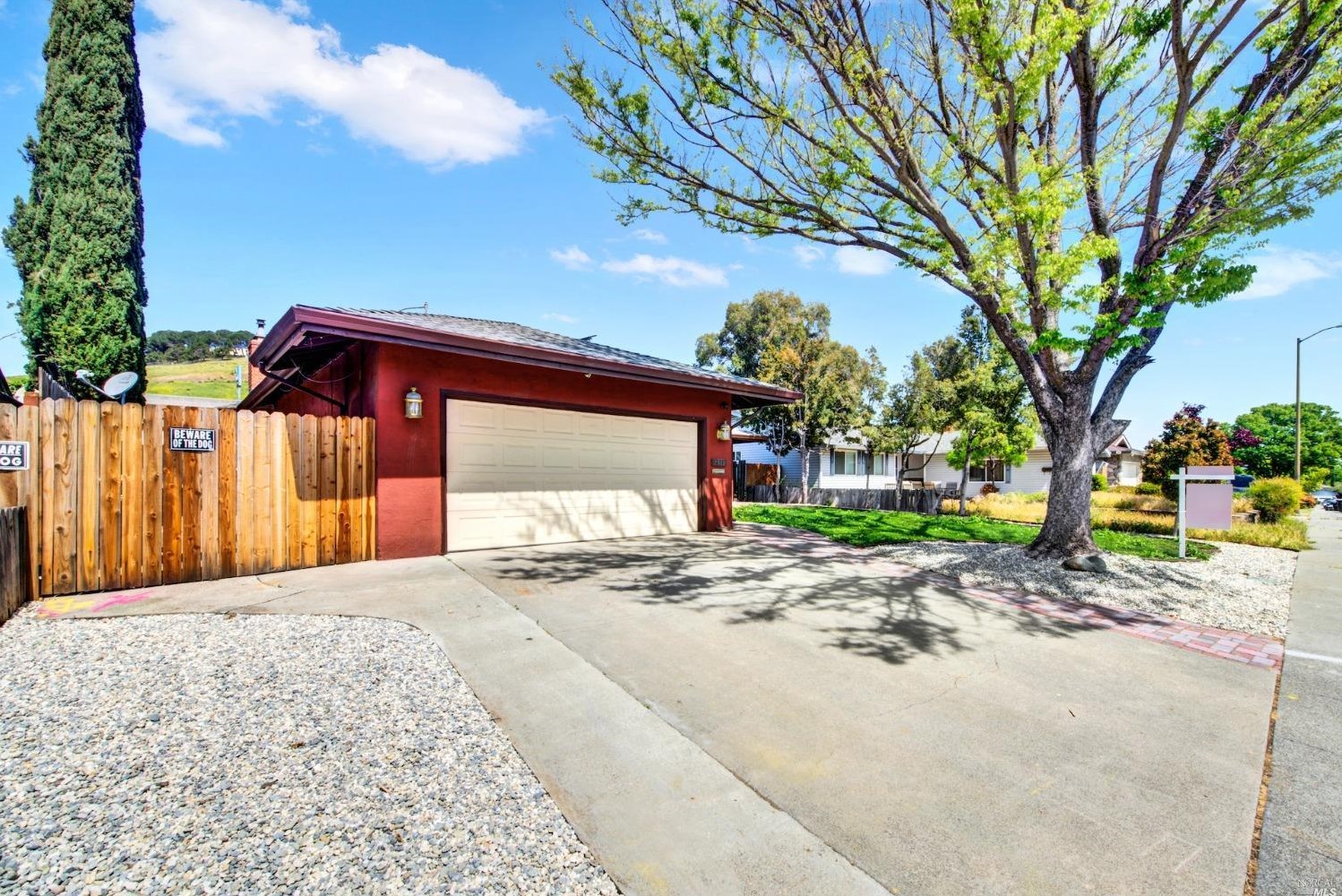 2511 Carnation Dr, Fairfield CA  94533-1511 exterior