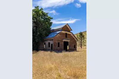 425 Constantia Road, Doyle, CA 96109 - Photo 35