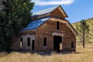 425 Constantia Rd, Doyle, CA 96109 - Photo 35