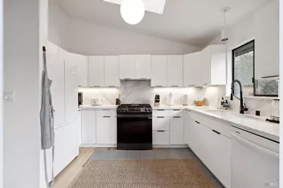 10905 State Route 1 Highway, Point Reyes Station, CA 94956 - Photo 11