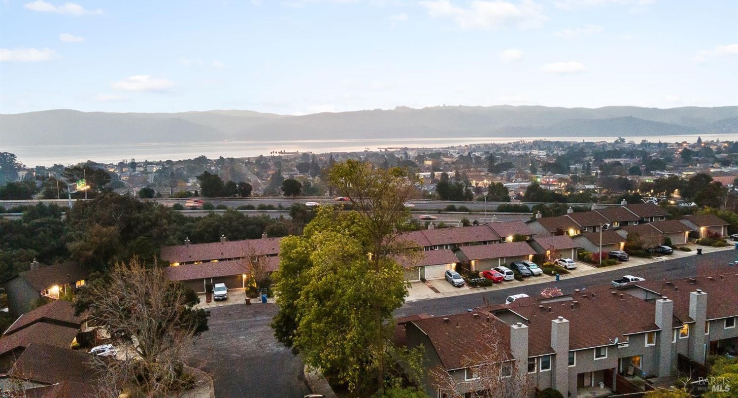 1771 Casa Grande St, Benicia CA  94510-2337 exterior