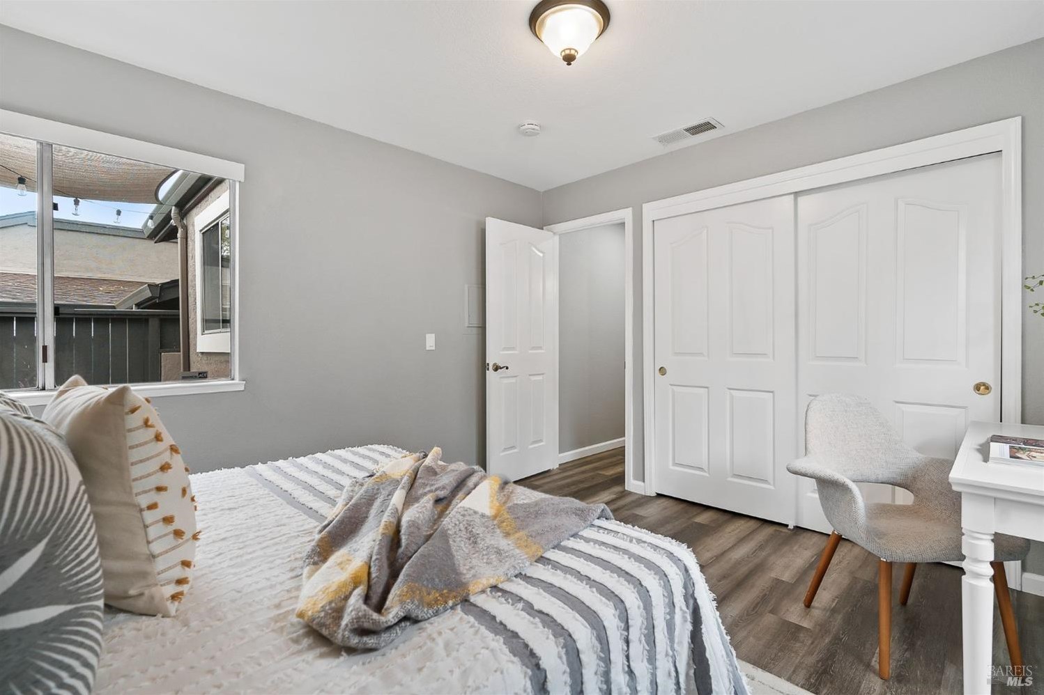 1771 Casa Grande St, Benicia CA  94510-2337 exterior