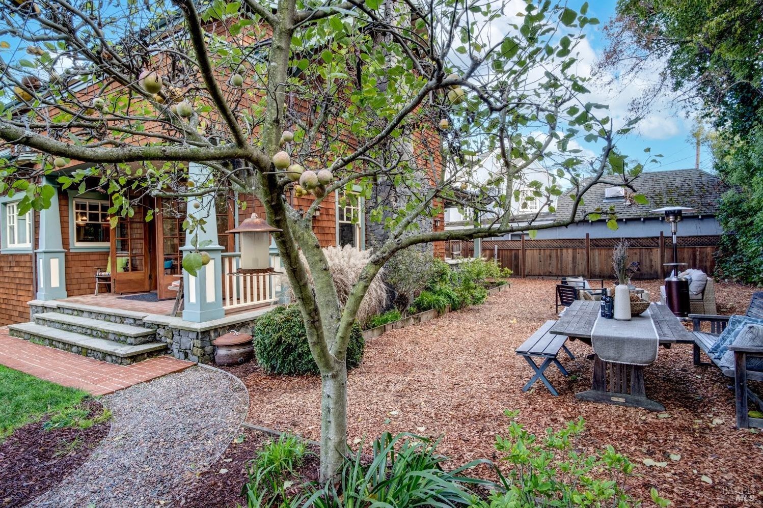 55 Alder Ave, San Anselmo CA 94960-1706 exterior