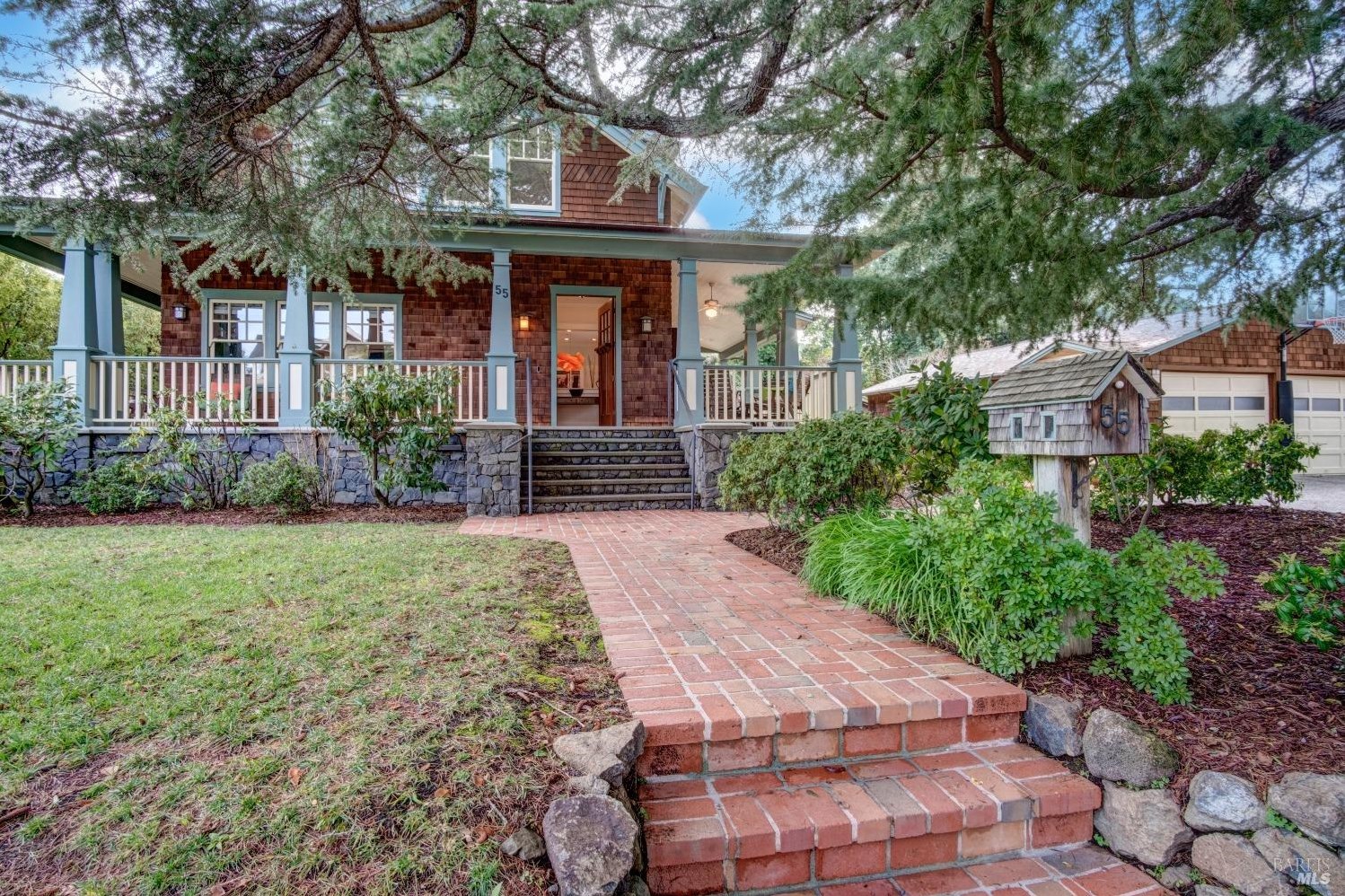 55 Alder Ave, San Anselmo CA 94960-1706 exterior