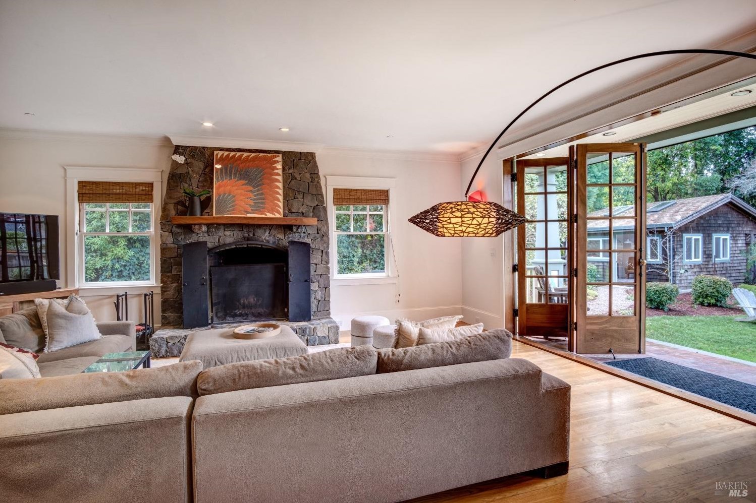 55 Alder Ave, San Anselmo CA 94960-1706 exterior