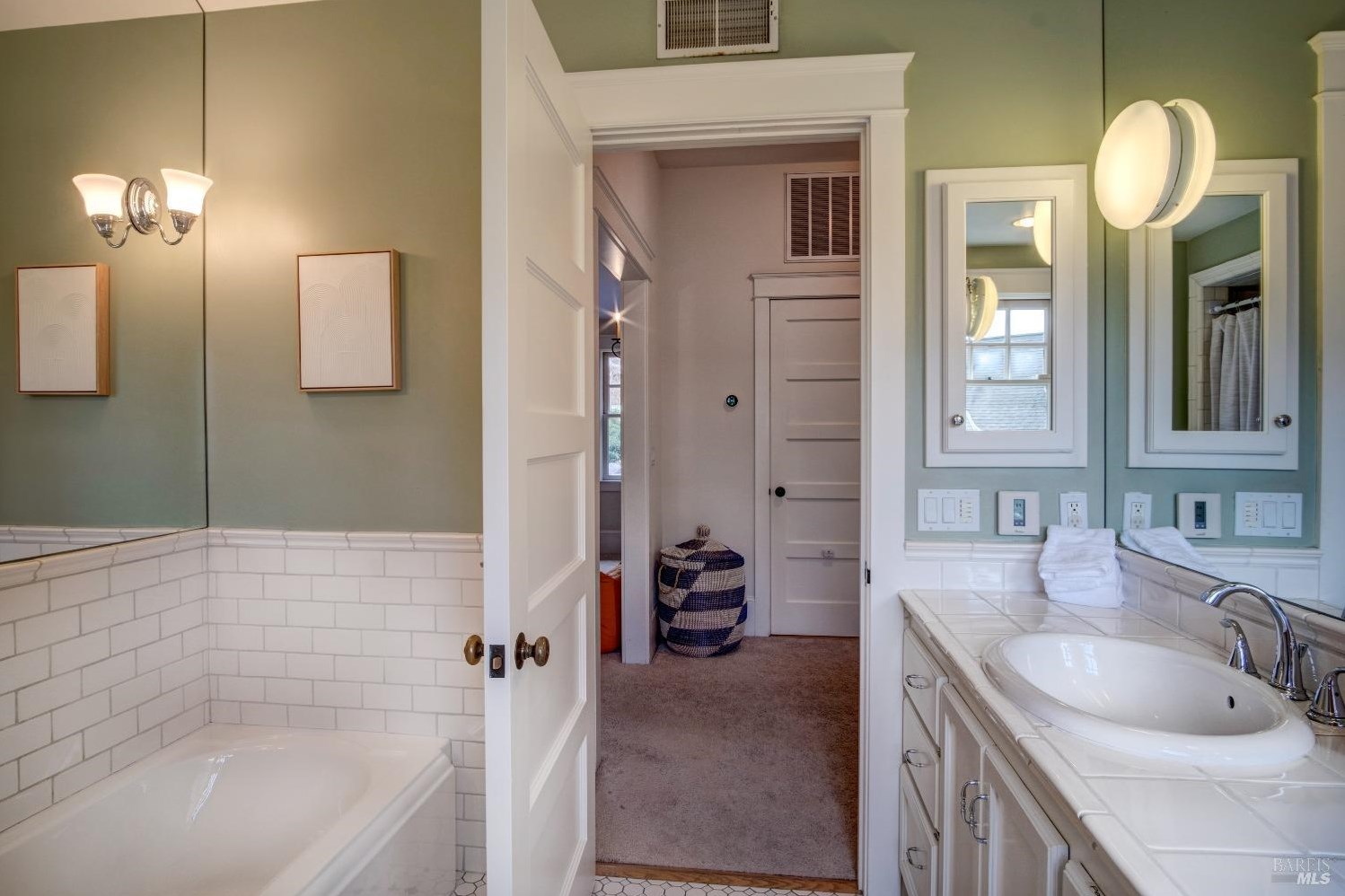 55 Alder Ave, San Anselmo CA 94960-1706 exterior