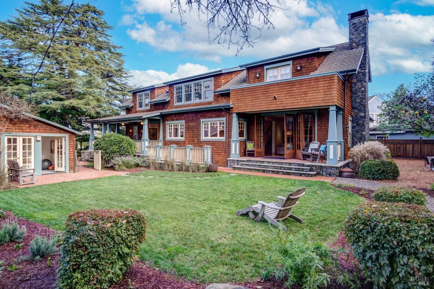 55 Alder Ave, San Anselmo CA 94960-1706 exterior