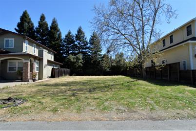1566 Healdsburg Avenue, Healdsburg, CA 95448 - Photo 1