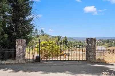 1777 Crystal Springs Court, Santa Rosa, CA 95404 - Photo 3