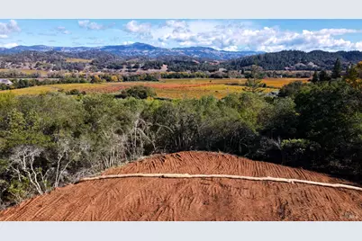 8983 W Dry Creek Road, Healdsburg, CA 95448 - Photo 3