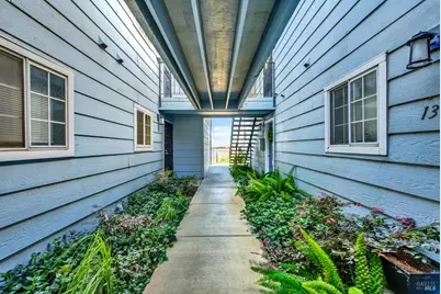 127 Lighthouse Drive, Vallejo, CA 94590 - Photo 5