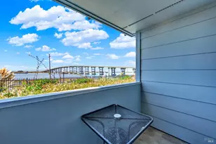 127 Lighthouse Dr, Vallejo, CA 94590 - Photo 9