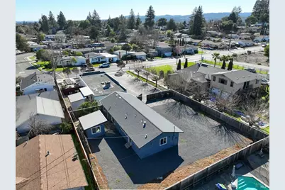555 Powell Avenue, Healdsburg, CA 95448 - Photo 69