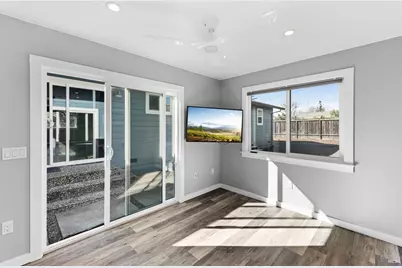 555 Powell Avenue, Healdsburg, CA 95448 - Photo 31