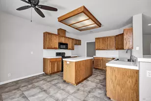 18579 Hidden Valley Rd, Hidden Valley Lake, CA 95467 - Photo 13