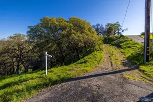 7031 Robindale Ln, Vacaville, CA 95688 - Photo 1