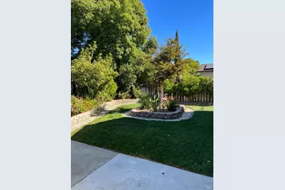 808 Pochard Way, Suisun City, CA 94585 - Photo 13