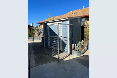 808 Pochard Way, Suisun City, CA 94585 - Photo 21