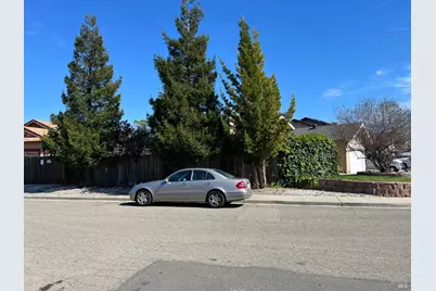 808 Pochard Way, Suisun City, CA 94585 - Photo 5