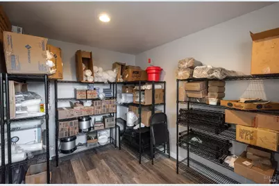 555 Powell Avenue, Healdsburg, CA 95448 - Photo 49