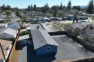 555 Powell Ave, Healdsburg, CA 95448 - Photo 27