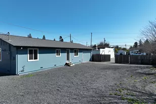 555 Powell Ave, Healdsburg, CA 95448 - Photo 57