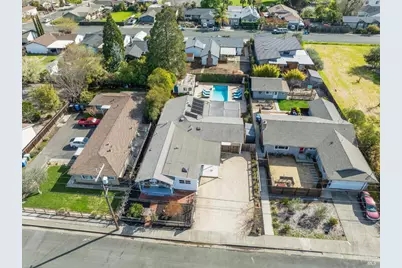 528 Sanns Lane, Healdsburg, CA 95448 - Photo 21