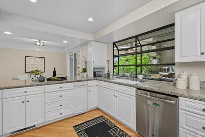 523 Westgate Drive, Napa, CA 94558 - Photo 19