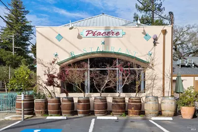 504 N Cloverdale Boulevard, Cloverdale, CA 95425 - Photo 3