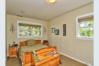 950 Canyon Road, Geyserville, CA 95441 - Photo 9