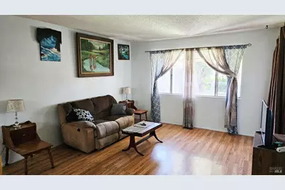 124 Monterey Drive, Vacaville, CA 95687 - Photo 3