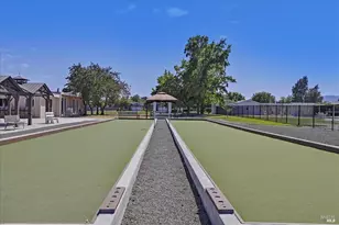 124 Monterey Dr, Vacaville, CA 95687 - Photo 13