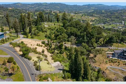 1058 Wikiup Drive, Santa Rosa, CA 95403 - Photo 11