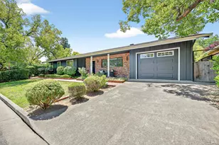 1819 Spring Mountain Ct, Saint Helena, CA 94574 - Photo 3