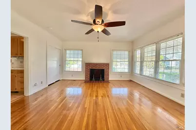 639 E 5th Street, Benicia, CA 94510 - Photo 5